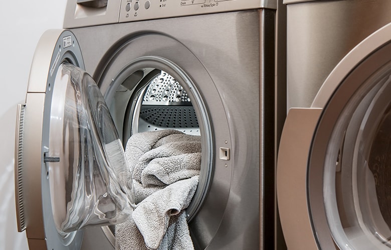 Έξι συμβουλές για σωστό πλύσιμο που θα κάνουν τη διαφορά στα ρούχα σου