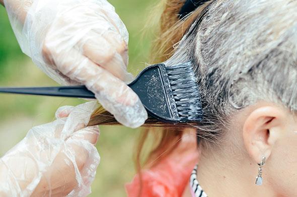 Karsi Konulamaz Sac Rengi Beyazlarla Savasin